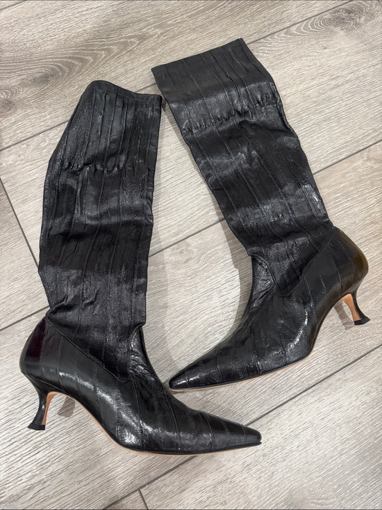 Manolo Blahnik Shoes - Manolo Blahnik Black Pointed-Toe Mid-Knee Kitten Heel Boots